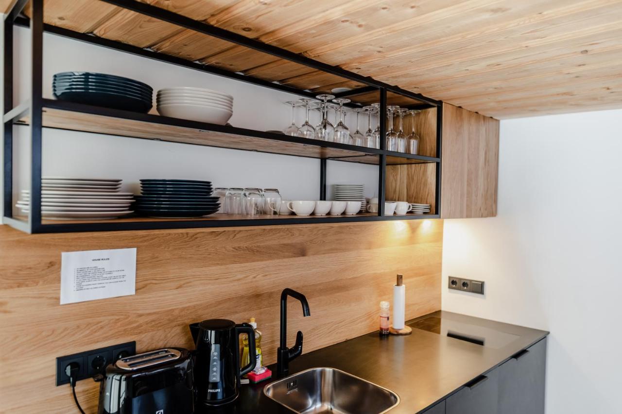 Lj5 - Old Town Rooms With Exclusive Shared Roof Terrace Tallinn Bagian luar foto